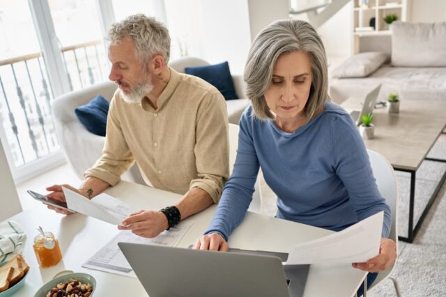 Tres preguntas que debe hacerse antes de asaltar su 401(k) para un retiro definitivo

 | 
