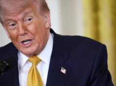 Los futuros del petróleo suben tras el incendio comercial entre Estados Unidos e Irán; Los futuros de acciones se mantienen en calma después de que un tribunal rechazara los aranceles de Trump
| Los futuros del petróleo suben tras el incendio comercial entre Estados Unidos e Irán; Los futuros de acciones se mantienen en calma después de que un tribunal rechazara los aranceles de Trump
|