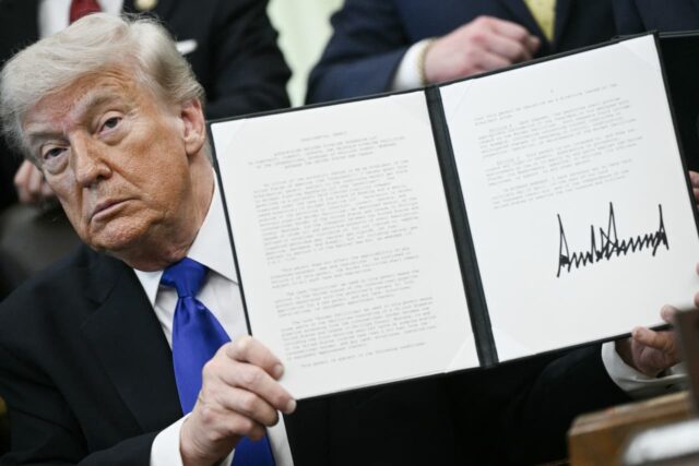 Ahorrar para la jubilación cuando se gana menos de $35,000 no será mucho más fácil bajo la nueva orden ejecutiva de Trump

 | 