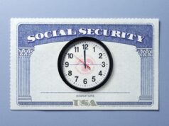 Para salvar la Seguridad Social, se aumentarán los impuestos y se recortarán los beneficios.
| Para salvar la Seguridad Social, se aumentarán los impuestos y se recortarán los beneficios.
|