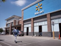 La Generación Z exige mayores acuerdos, lo que genera ganancias para los minoristas de descuento como Walmart y Ross
| La Generación Z exige mayores acuerdos, lo que genera ganancias para los minoristas de descuento como Walmart y Ross
|