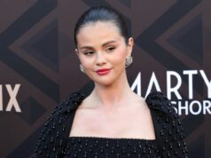 Un “complejo privado de celebridades”: Selena Gomez pone a la venta su propiedad en Los Ángeles por $6,5 millones
| Un “complejo privado de celebridades”: Selena Gomez pone a la venta su propiedad en Los Ángeles por $6,5 millones
|