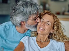 “Siento que estoy viviendo una mentira”: Mi esposo y yo pretendemos que nos quedamos sin dinero frente a nuestros amigos. ¿Es malo?
| “Siento que estoy viviendo una mentira”: Mi esposo y yo pretendemos que nos quedamos sin dinero frente a nuestros amigos. ¿Es malo?
|