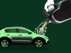 Abróchese el cinturón para un cambio de aceite de $120. Por qué el mantenimiento del coche es cada vez más caro.
| Abróchese el cinturón para un cambio de aceite de $120. Por qué el mantenimiento del coche es cada vez más caro.
|