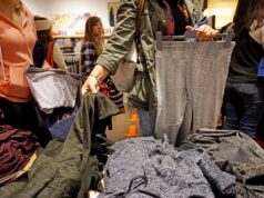 La ropa acaba de experimentar el mayor aumento de precios en tres años. ¿Cuánto más pagarán los compradores?
| La ropa acaba de experimentar el mayor aumento de precios en tres años. ¿Cuánto más pagarán los compradores?
|