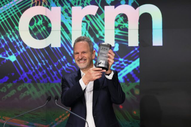 Arm apuesta fuerte por su nuevo negocio, pero sus acciones caen

 | 