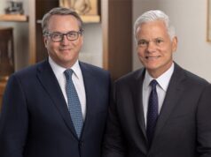 JPMorgan nombra a Doug Petno y Troy Rohrbaugh copresidentes mientras la directora Marianne Lake se va
| JPMorgan nombra a Doug Petno y Troy Rohrbaugh copresidentes mientras la directora Marianne Lake se va
|