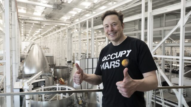 SpaceX recauda 75.000 millones de dólares en una oferta pública SpaceX recauda 75.000 millones de dólares en una oferta pública inicial récord antes de su debut en Nasdaq
|