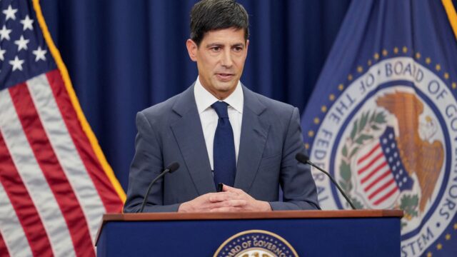 Warsh contacta a la Fed para nombramientos recientes de asesores

 | 