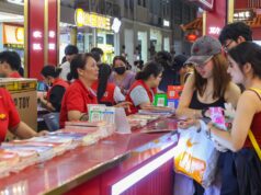 El crecimiento de los 618 festivales de compras de China se desacelera drásticamente mientras persiste el malestar en el gasto de los consumidores
| El crecimiento de los 618 festivales de compras de China se desacelera drásticamente mientras persiste el malestar en el gasto de los consumidores
|