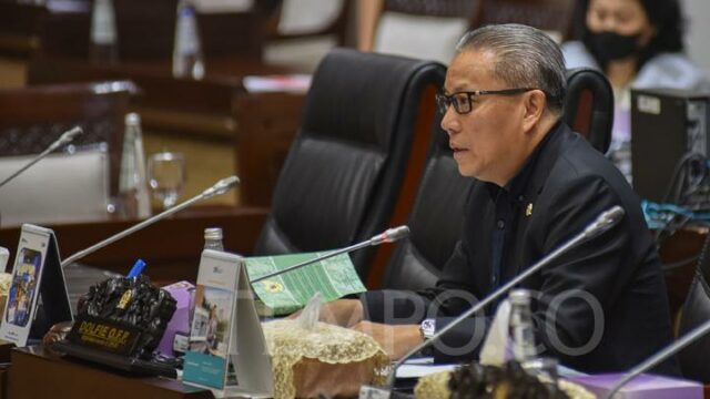 Comisión XI de la RPD: Cientos de miles de millones Comisión XI de la RPD: Cientos de miles de millones de dólares en fondos para educación no se absorben
|