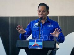 AHY responde a la actitud política del PDIP: las críticas deben aportar soluciones
| AHY responde a la actitud política del PDIP: las críticas deben aportar soluciones
|