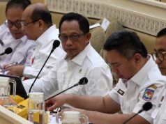 Ministro del Interior: Muchos honorarios de gobiernos regionales se contratan por proximidad
| Ministro del Interior: Muchos honorarios de gobiernos regionales se contratan por proximidad
|