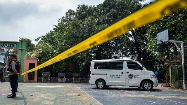 Coche de SPPG que entregaba MBG a Pati choca contra la casa de un residente

 | 