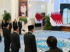 Prabowo se disculpa por la recepción tardía de los embajadores de países amigos
| Prabowo se disculpa por la recepción tardía de los embajadores de países amigos
|