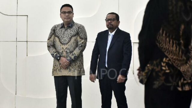 El gobierno pide a los estudiantes que apoyen a Prabowo El gobierno pide a los estudiantes que apoyen a Prabowo
|