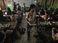 Audiencia en el Tribunal Constitucional: MBG provoca despidos masivos de profesores de PPPK e interrumpe el horario de clases
| Audiencia en el Tribunal Constitucional: MBG provoca despidos masivos de profesores de PPPK e interrumpe el horario de clases
|