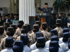 Prabowo habla de economía religiosa y humanitaria
| Prabowo habla de economía religiosa y humanitaria
|