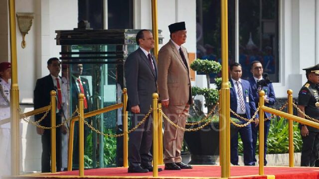 Sjafrie se reúne con el Ministro de Defensa de Qatar Sjafrie se reúne con el Ministro de Defensa de Qatar y discute ¿qué?
|