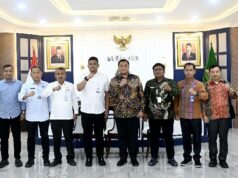 El gobernador de Sumatra del Norte pide al BNNP que colabore en la erradicación de las drogas
| El gobernador de Sumatra del Norte pide al BNNP que colabore en la erradicación de las drogas
|