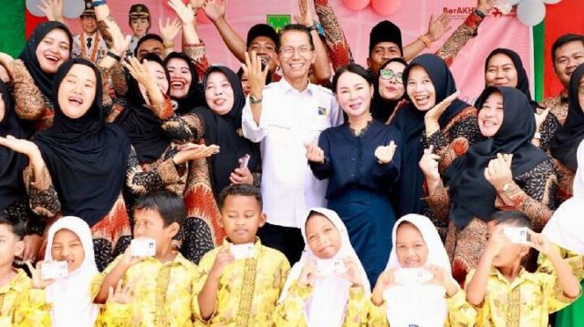 El gobierno de la ciudad de Batam garantiza que los estudiantes que no tengan KIA puedan inscribirse en SPMB 2026

 | 