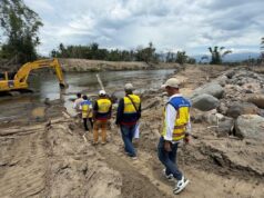 El Grupo de Trabajo PRR está aquí para monitorear la construcción de puentes y terraplenes en seis regiones de Aceh
| El Grupo de Trabajo PRR está aquí para monitorear la construcción de puentes y terraplenes en seis regiones de Aceh
|