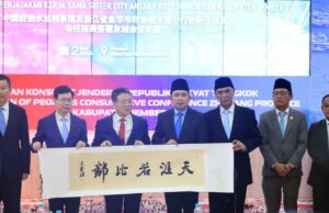 El gobierno de Jember Regency acuerda la cooperación entre Twin City y Jinhua City.
| El gobierno de Jember Regency acuerda la cooperación entre Twin City y Jinhua City.
|