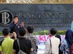 Requisitos de la Alianza Central Java BEM SI: Fortalecer la rupia en 18 días
| Requisitos de la Alianza Central Java BEM SI: Fortalecer la rupia en 18 días
|