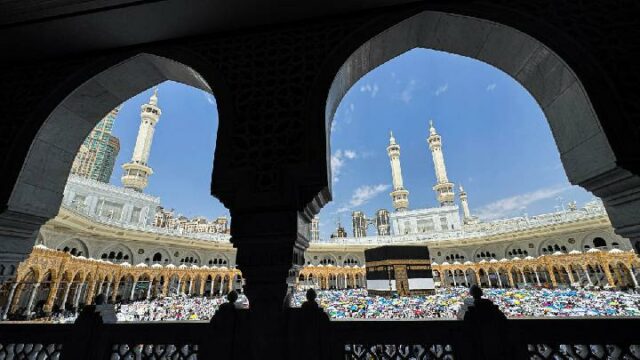Prabowo quiere que el período de espera para el Hajj se reduzca aún más en 26 años

 | 