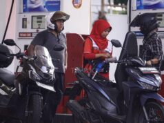 Palace: Los precios del combustible no subsidiados deben seguir las tendencias mundiales del petróleo
| Palace: Los precios del combustible no subsidiados deben seguir las tendencias mundiales del petróleo
|