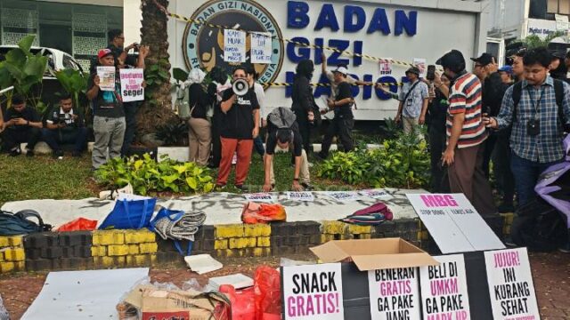 MBG supervisa el sellado del edificio BGN e insta a MBG supervisa el sellado del edificio BGN e insta a MBG a detenerse
|
