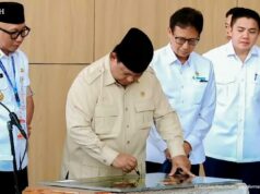 El Gobernador De Lampung Acompaña Al Presidente En La Inauguración Del Hospital KHM Tohir En La Regencia De Pesisir Barat
| El Gobernador De Lampung Acompaña Al Presidente En La Inauguración Del Hospital KHM Tohir En La Regencia De Pesisir Barat
|