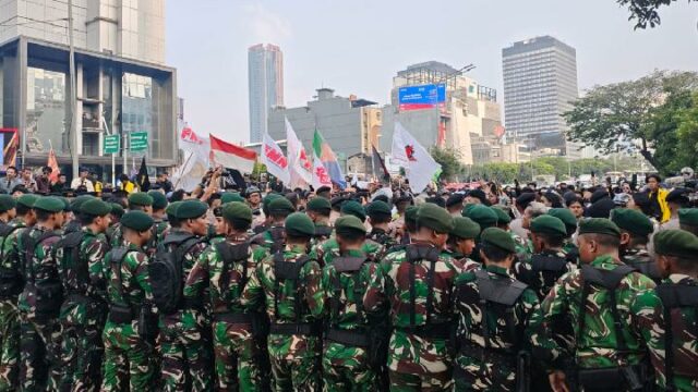Respuesta del gobierno y de la RPD sobre la participación Respuesta del gobierno y de la RPD sobre la participación del TNI en la seguridad de las manifestaciones
|