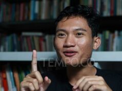 El ex presidente de BEM UGM, Tiyo Ardianto, encuentra nuevamente un dispositivo de seguimiento en su automóvil
| El ex presidente de BEM UGM, Tiyo Ardianto, encuentra nuevamente un dispositivo de seguimiento en su automóvil
|