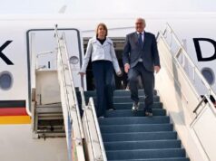 El presidente alemán Steinmeier llega a Yakarta y se reunirá con Prabowo
| El presidente alemán Steinmeier llega a Yakarta y se reunirá con Prabowo
|