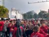 La policía se encuentra con una multitud de BEM UBK en la zona de Tugu Tani
| La policía se encuentra con una multitud de BEM UBK en la zona de Tugu Tani
|