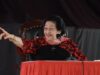 Megawati destaca el aumento de los precios de los alimentos básicos
| Megawati destaca el aumento de los precios de los alimentos básicos
|