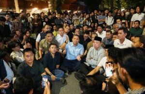 ¿Por qué se volvieron caóticas las discusiones en la UGM con el ministro Prabowo?
| ¿Por qué se volvieron caóticas las discusiones en la UGM con el ministro Prabowo?
|