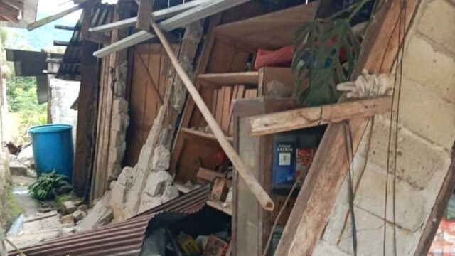 BMKG: No se han reportado muertes por el terremoto de BMKG: No se han reportado muertes por el terremoto de Palu
|