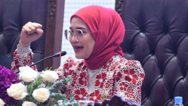 El presidente del DPRD de Malang apoya las demandas de los estudiantes para detener a MBG

 | 