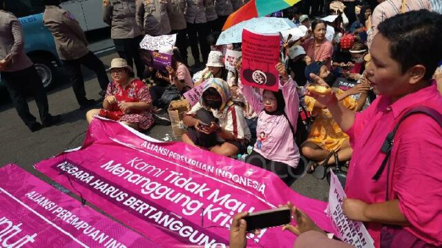 La Alianza de Mujeres exige: reducción de los precios de La Alianza de Mujeres exige: reducción de los precios de los alimentos básicos y fin del MBG
|