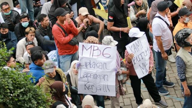 El foro comunitario Jember Forward apoya a Prabowo para procesar a MBG, Kopdes Merah Putih y Sekolah Rakyat

 | 