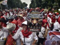 Historia de residentes de Yakarta invitados a protestar para apoyar a MBG en Monas
| Historia de residentes de Yakarta invitados a protestar para apoyar a MBG en Monas
|