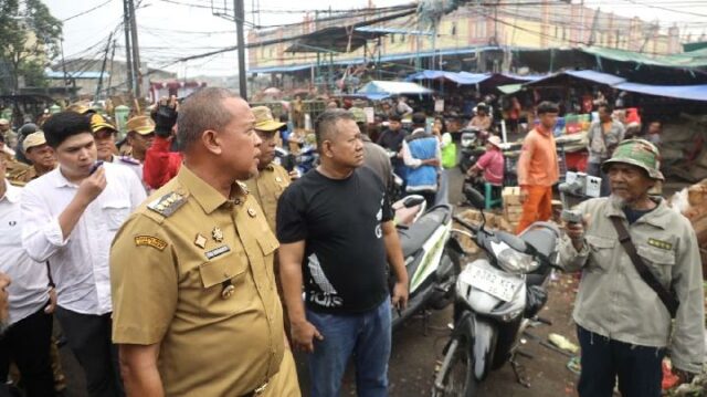 El Ayuntamiento de Bekasi planifica las áreas de Pondok Gede El Ayuntamiento de Bekasi planifica las áreas de Pondok Gede y Pasar Baru
|