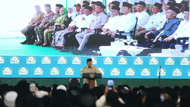 Discurso de Prabowo en la Conferencia Nacional de NU: De Discurso de Prabowo en la Conferencia Nacional de NU: De la política de NU a los bajos salarios de los docentes
|