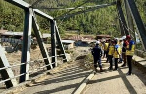 Continúa la evaluación de campo del grupo de trabajo del PRR, el gobierno provincial de Aceh prepara el DED para el puente sur de Peusangan
| Continúa la evaluación de campo del grupo de trabajo del PRR, el gobierno provincial de Aceh prepara el DED para el puente sur de Peusangan
|