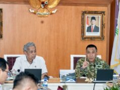 En colaboración entre el Ministerio de Asuntos Sociales y el TNI, 1.000 cadetes de la Academia Militar formarán a alumnos de escuelas populares
| En colaboración entre el Ministerio de Asuntos Sociales y el TNI, 1.000 cadetes de la Academia Militar formarán a alumnos de escuelas populares
|