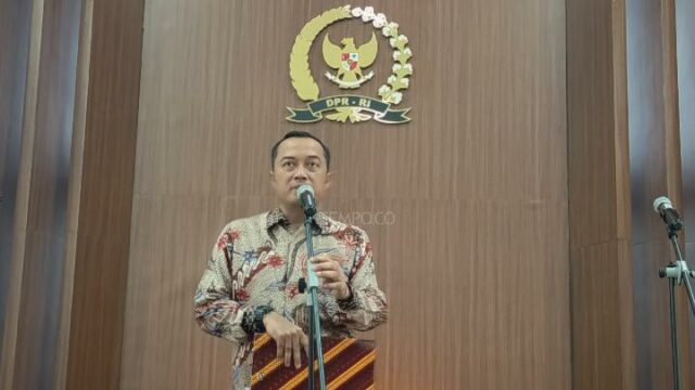 Jokowi sugiere dos períodos a Prabowo-Gibran, Ministro de Estado: centrarse primero en el trabajo

 | 