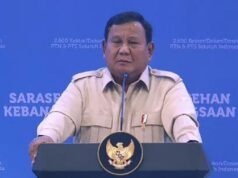 Prabowo pide a los periodistas que se vayan durante un discurso ante académicos
| Prabowo pide a los periodistas que se vayan durante un discurso ante académicos
|
