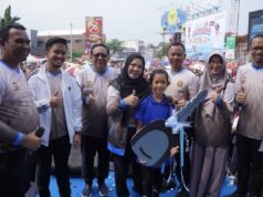 En conmemoración del 344 aniversario de Bandar Lampung, Eva Dwiana invita a los residentes a acostumbrarse a un estilo de vida saludable
| En conmemoración del 344 aniversario de Bandar Lampung, Eva Dwiana invita a los residentes a acostumbrarse a un estilo de vida saludable
|
